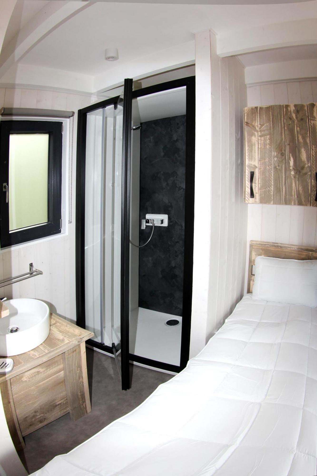 Lodges Arverne Vic-le-Comte Room photo