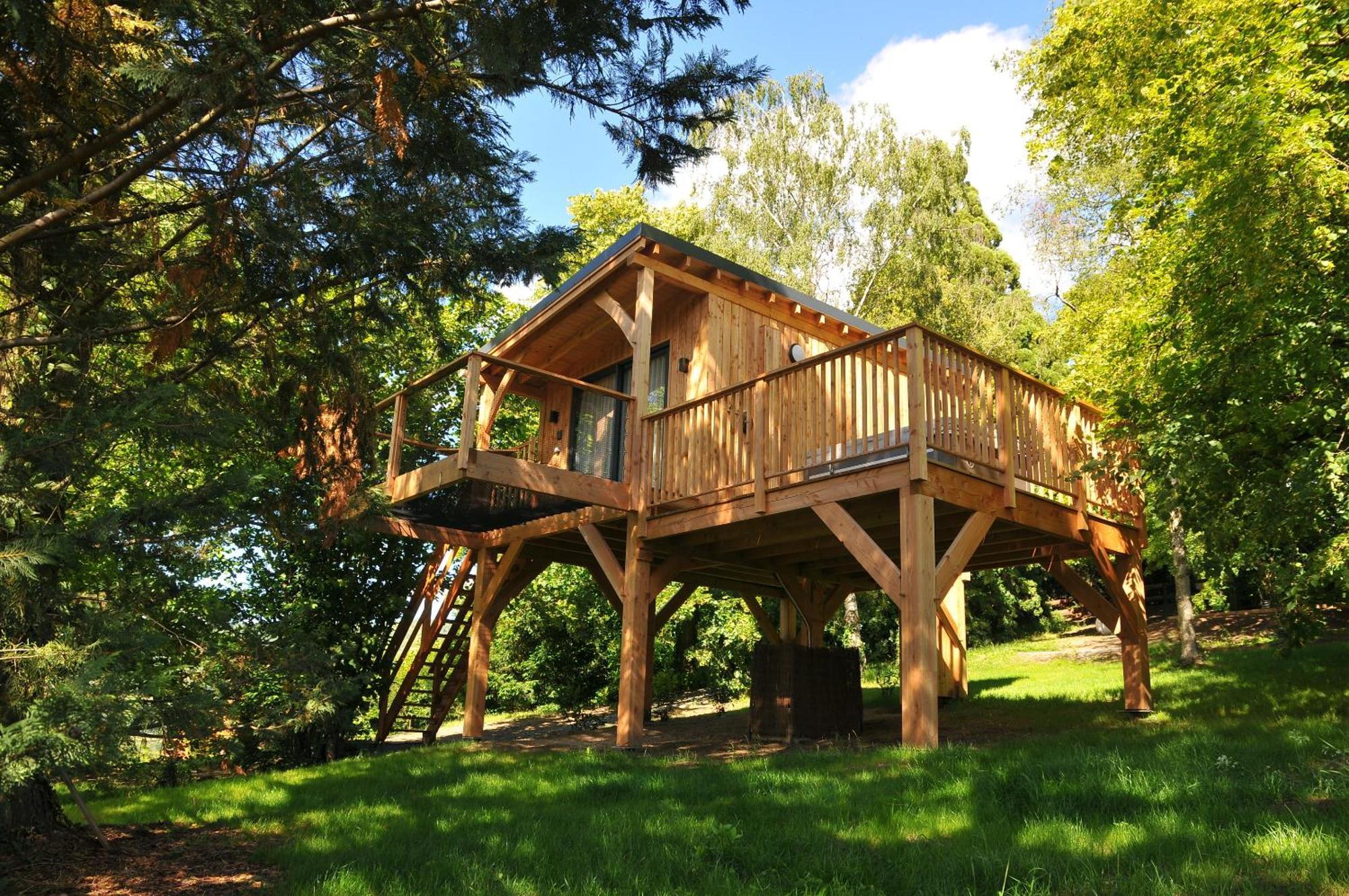 Lodges Arverne Vic-le-Comte Exterior photo
